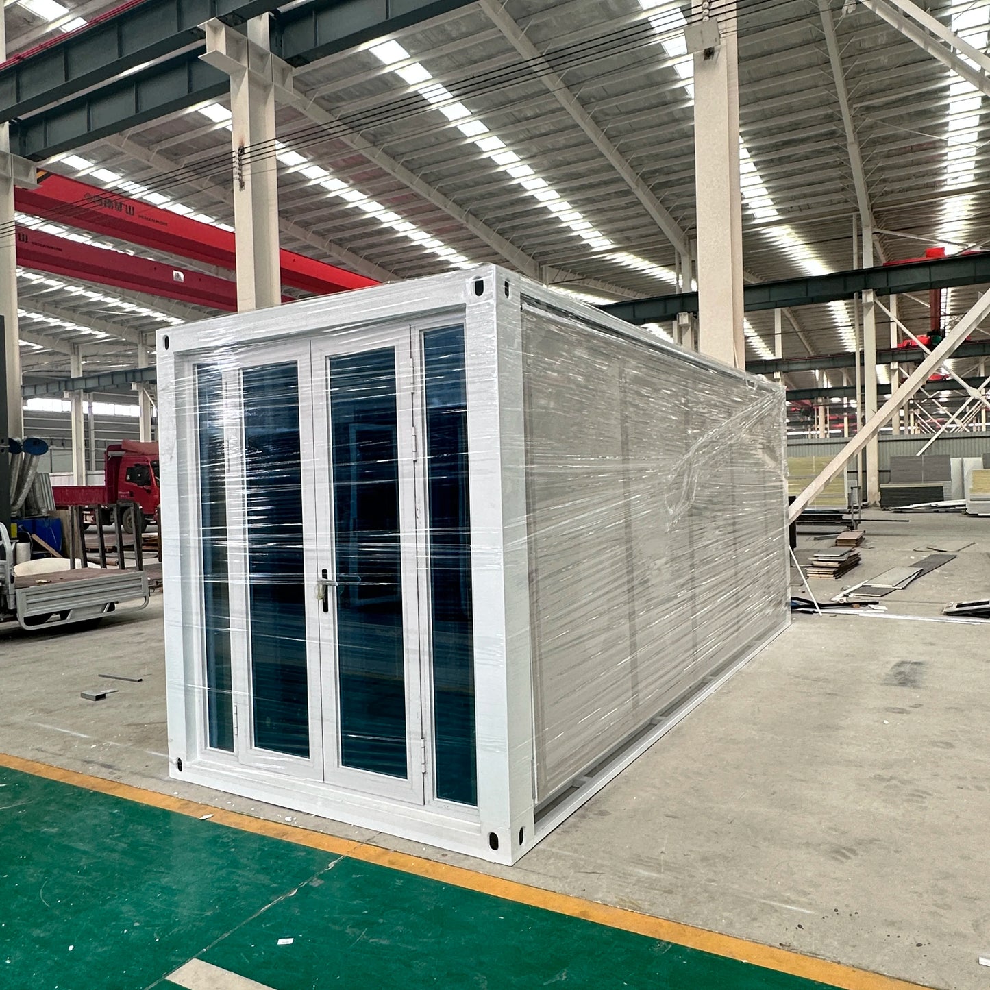 Luxury 2-5 Bedroom Prebuilt Container House 20-40Ft Portable Mobile Tiny Home Prefab Foldable Expandable Sandwich Panel Shop