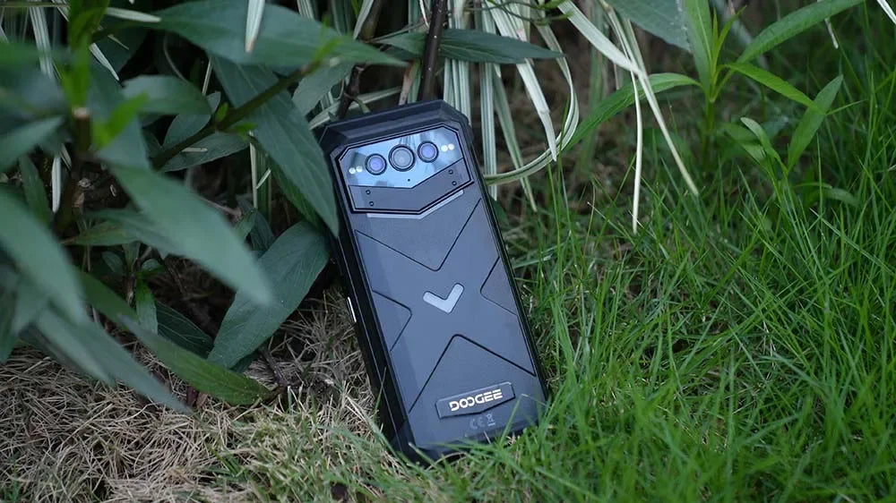 DOOGEE V Max Plus 5G Rugged Smartphone 36GB(16+20) 512GB 22000mAh 200MP Camera 6.58" 120Hz Android 14 Cellphone