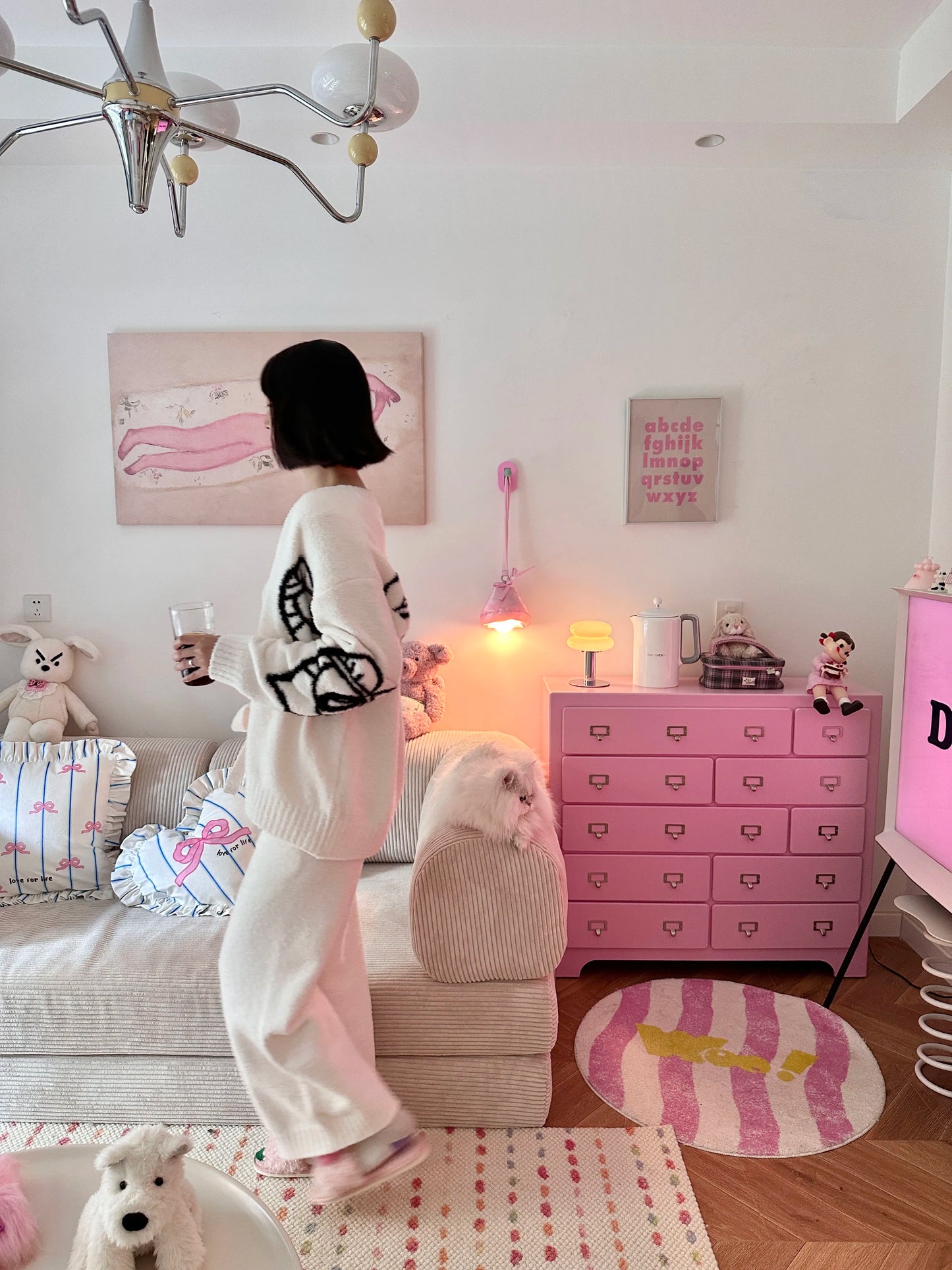 Elegant Italian Compressed Sofa Minimalist Retro Corduroy Sofa Bed Foldable Washable Customizable for Living Room