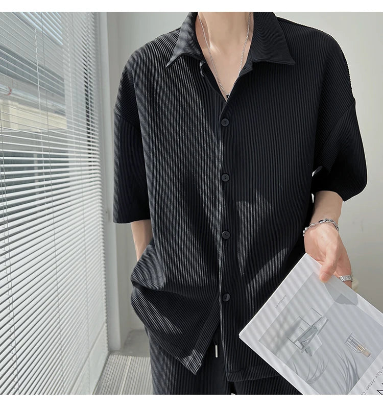 Summer Pleated Sets Men Fashion Black/White Casual Ice Silk Suit Men Korean Short-sleeved Shirt/Trousers Two-piece Mens Set