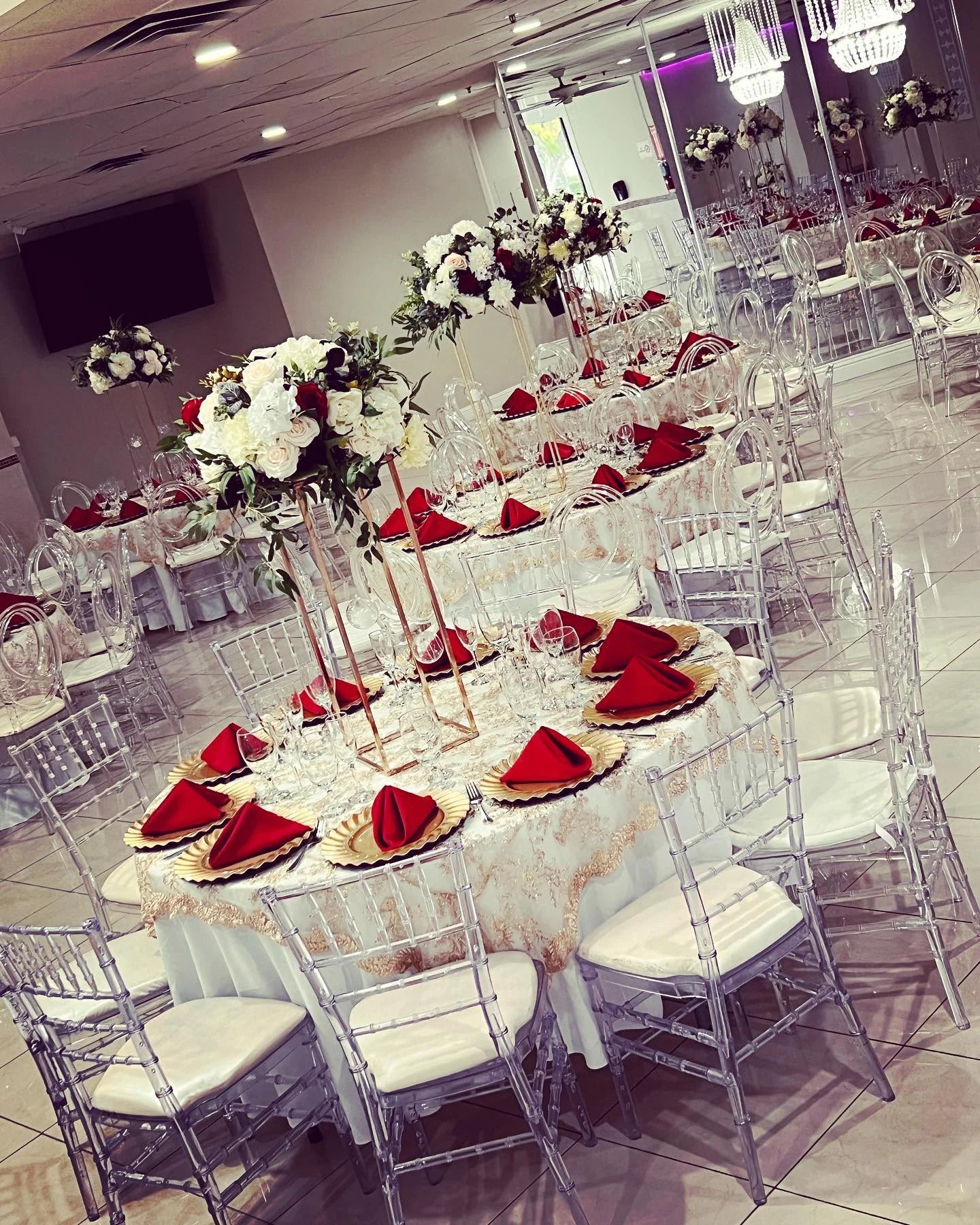100pcs）Modern Restaurant Wedding Party Chairs plastic Stackable Hotel Gold Chiavari Chairs 1149