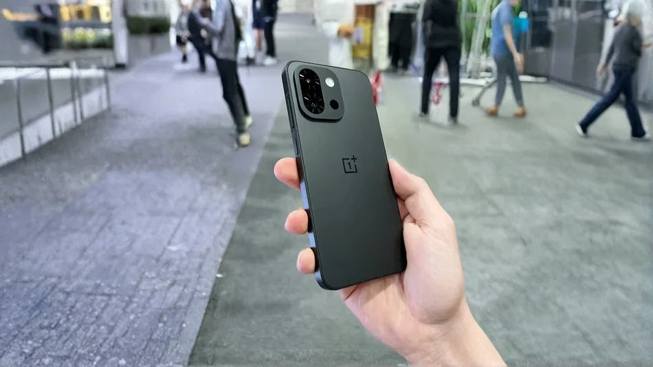 Unlocked OnePlus 13T 5G SmartPhone Snapdragon 8 Elite 6.32'' 120Hz OLED DisPlay 6260mAh 80W Super Charge 50MP Main Camera NFC