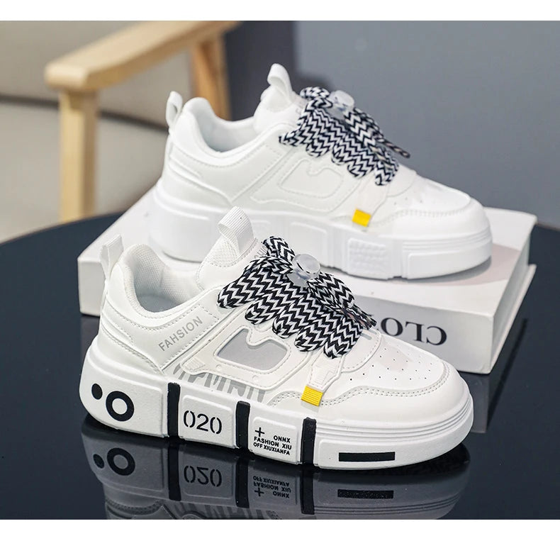 New family shoes Children's shoes Small white shoes Student shoes Children's shoes sports shoes boys casual board shoes