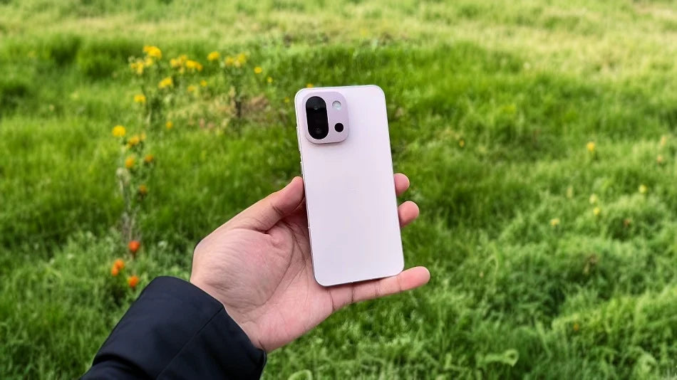 Unlocked OnePlus 13T 5G SmartPhone Snapdragon 8 Elite 6.32'' 120Hz OLED DisPlay 6260mAh 80W Super Charge 50MP Main Camera NFC